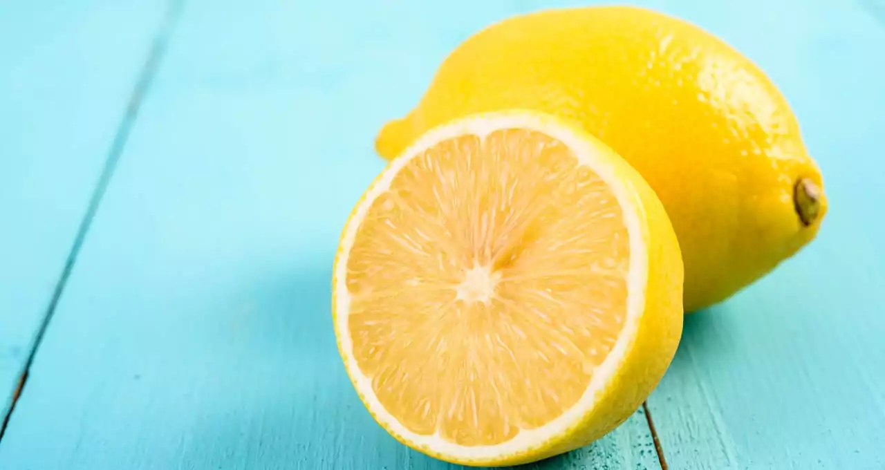 Fresh Lemon Citrus Sliced in Half