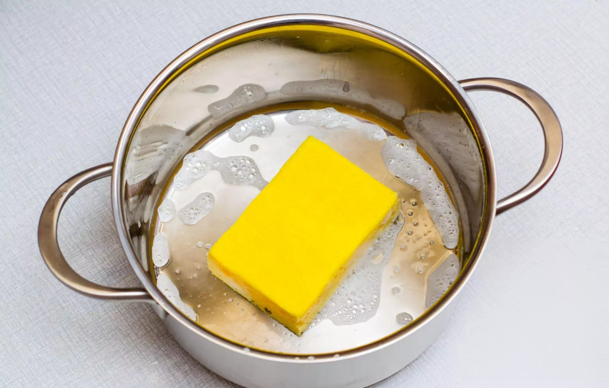 Things You Should Never Clean with Vinegar Cleanzen Image of an Stainless Pot